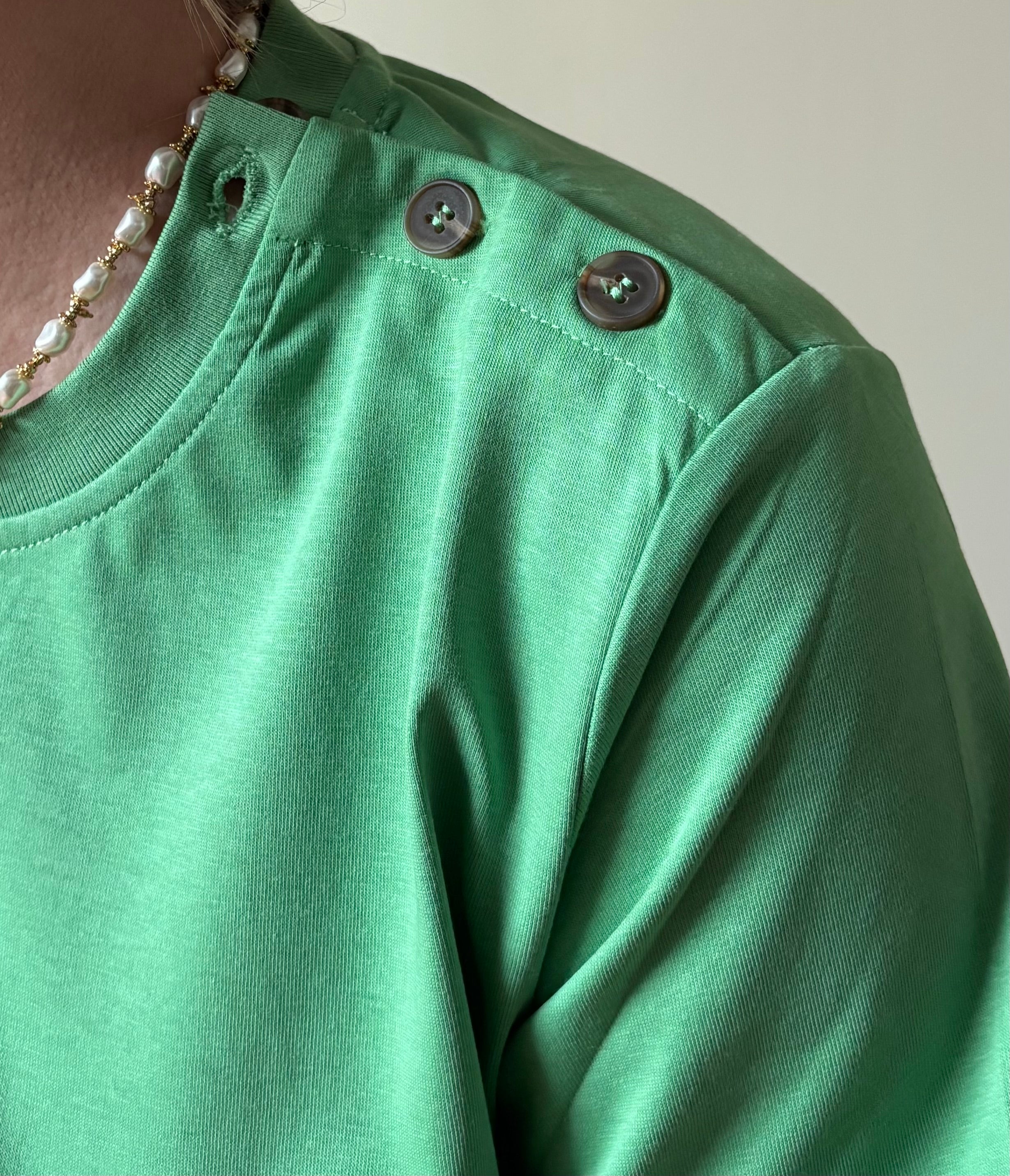 T-SHIRT VERT JULIE Chic et Paillettes