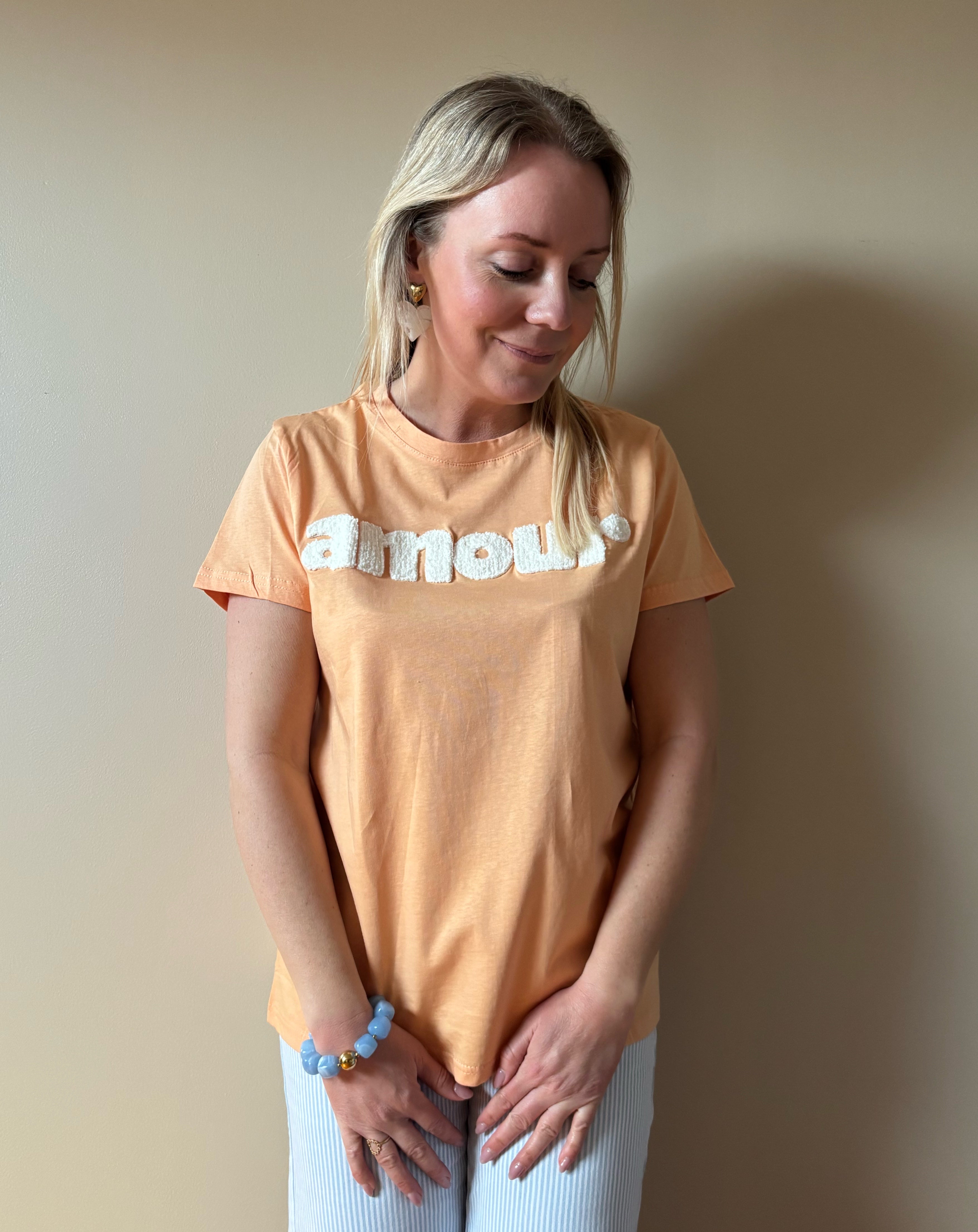 T-SHIRT ORANGE AMOUR Chic et Paillettes